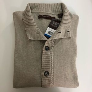 Men’s button down sweater